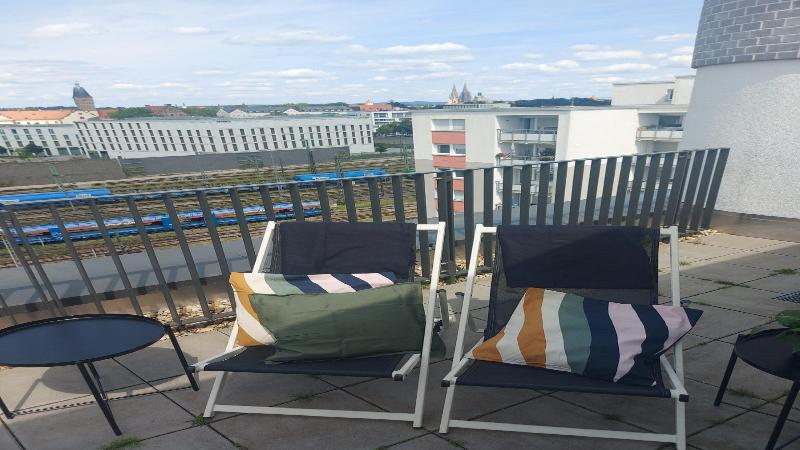 Holiday Inn - the niu, Sparrow Regensburg image