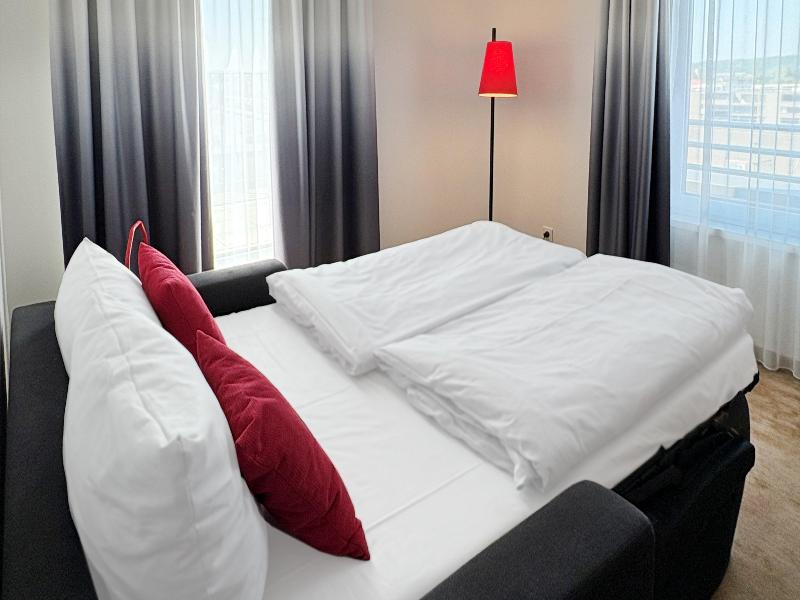 Holiday Inn - the niu, Sparrow Regensburg image