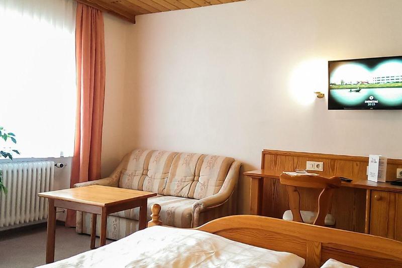 Hotel Pension Zur Linde image