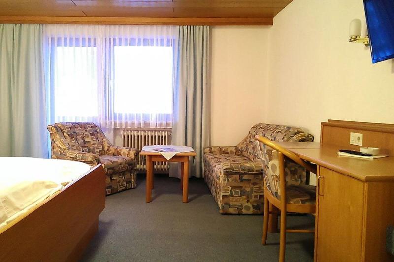Hotel Pension Zur Linde image