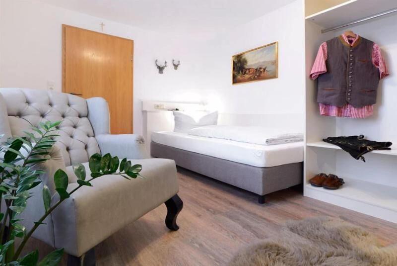 Hotel Pension Zur Linde image