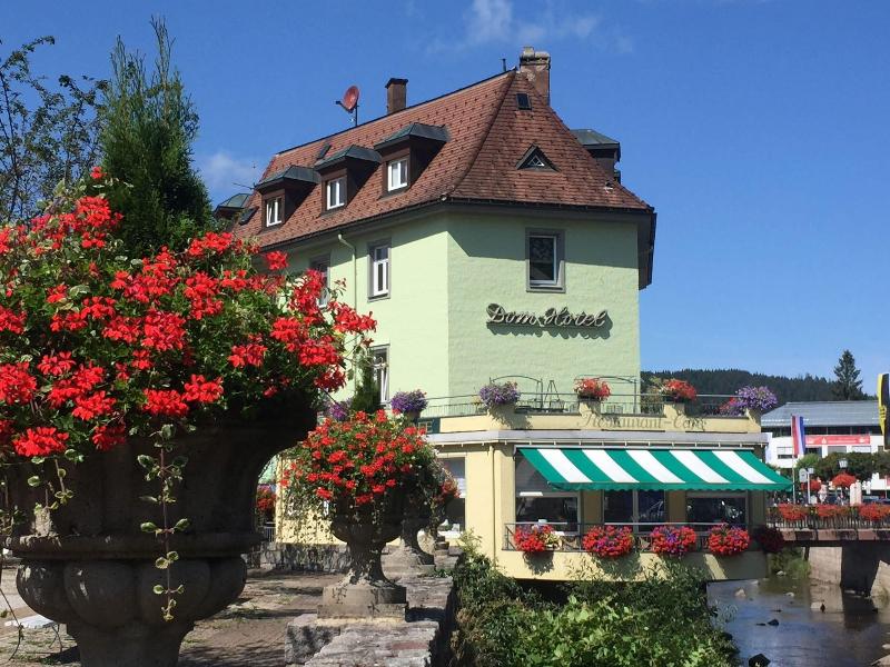 Dom Hotel image