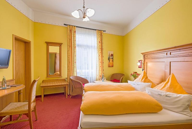 Dom Hotel image