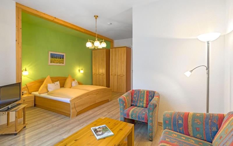 Dom Hotel image