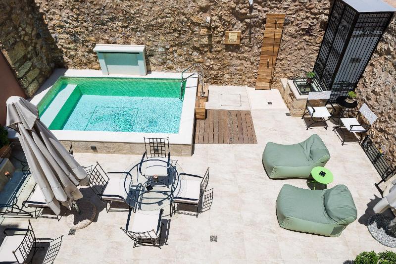 Phaedra Suites image