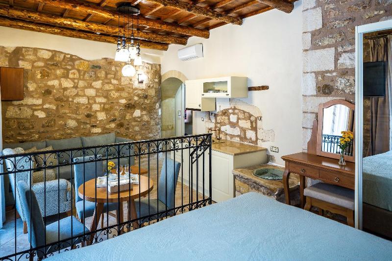 Phaedra Suites image