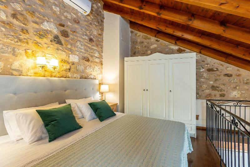 Phaedra Suites image