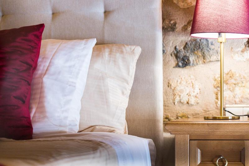Phaedra Suites image