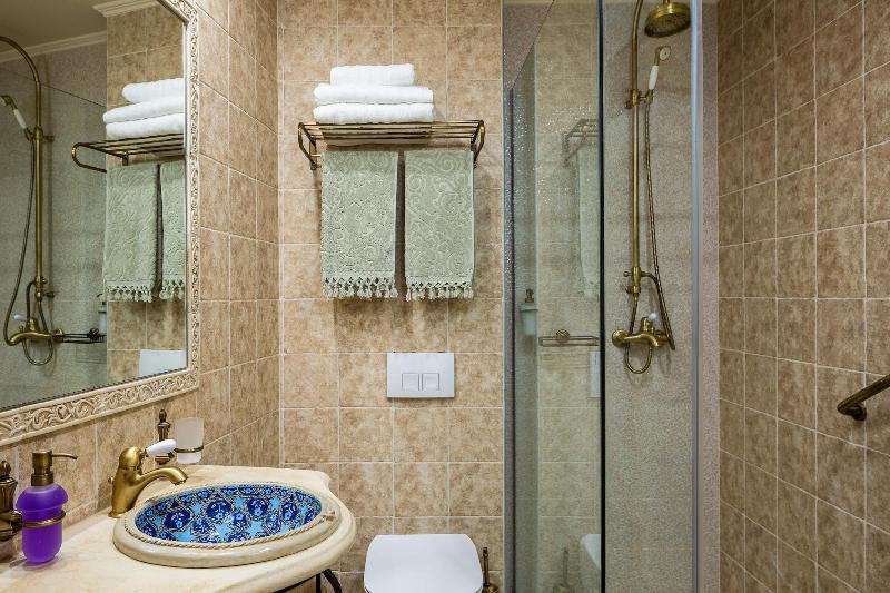 Phaedra Suites image