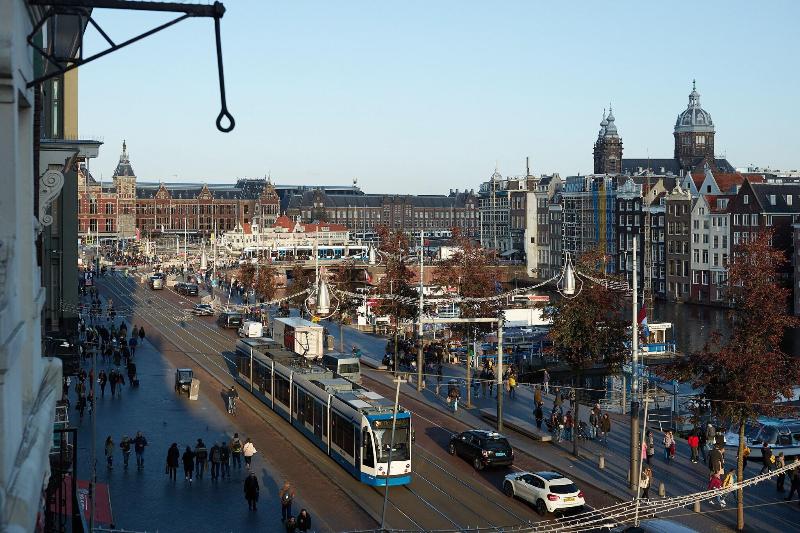 Damrak Short Stay Amsterdam image