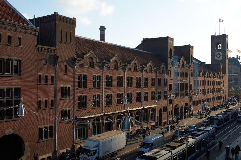 Damrak Short Stay Amsterdam image