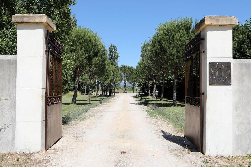 Justin De Provence image
