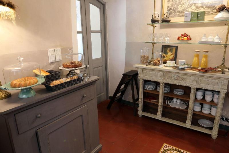 Justin De Provence image