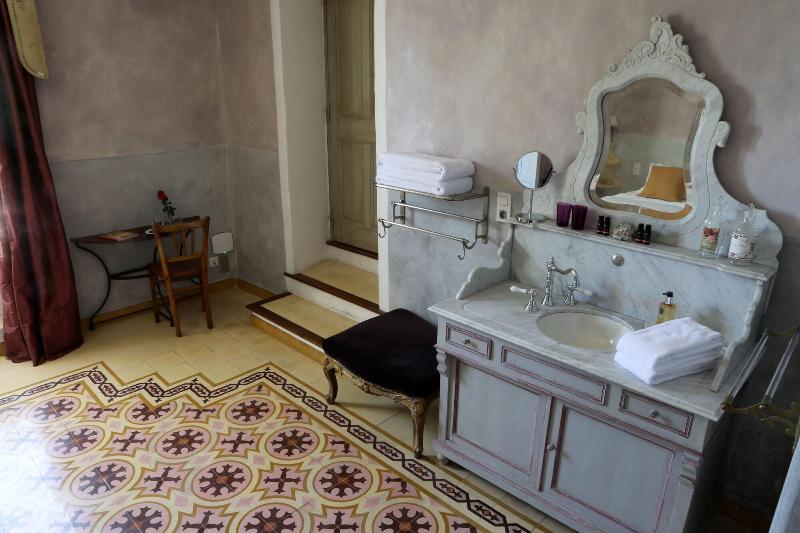 Justin De Provence image
