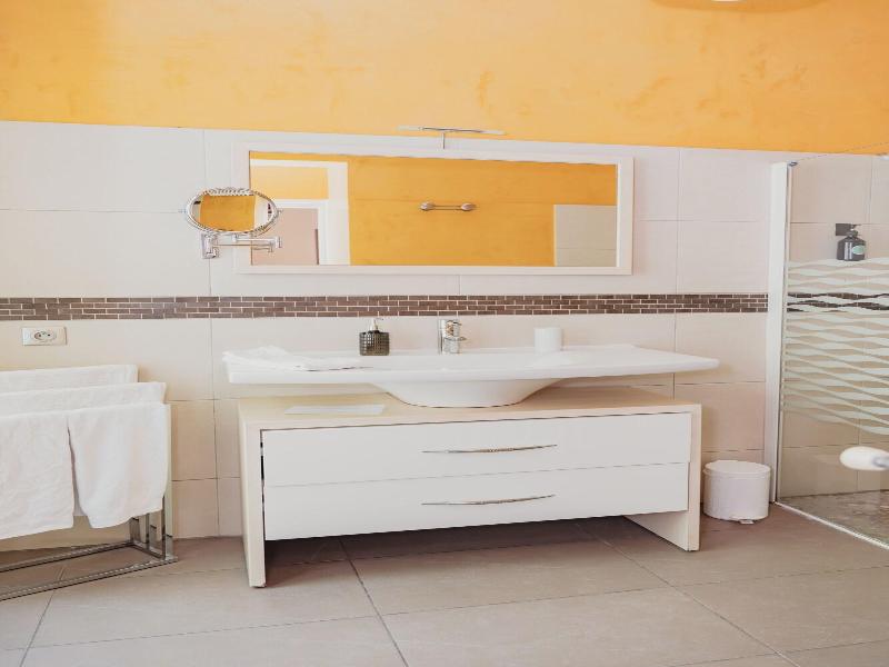 Villa M image