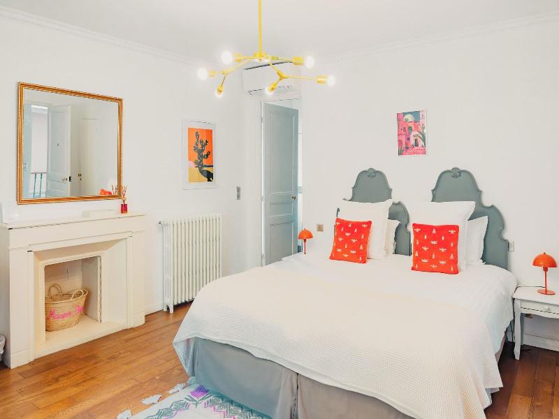Villa M image