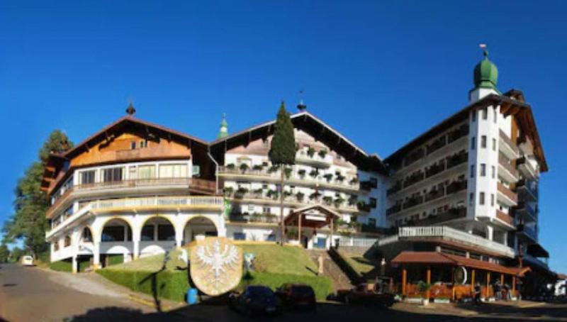 Hotel 13 Linden — exterior view