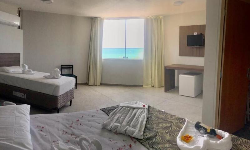 Happy Hotel Pajuçara image