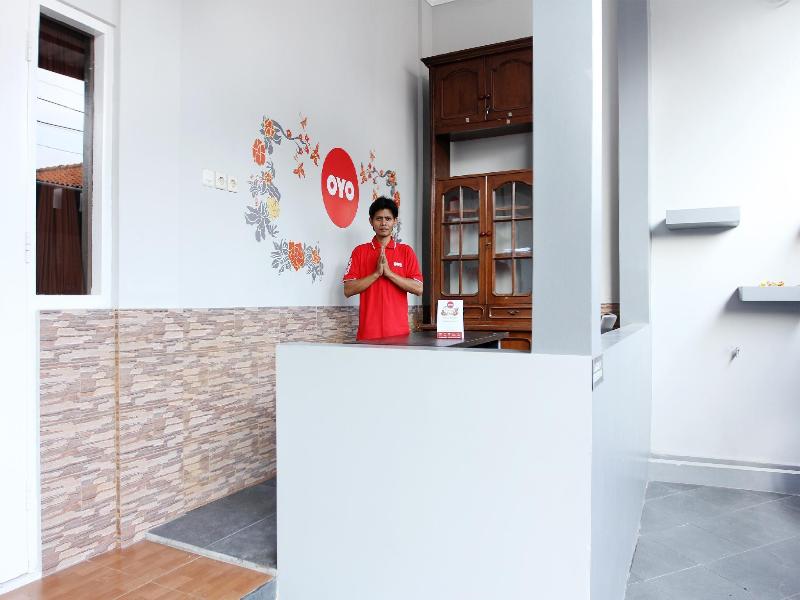 Oyo 121 Rumah Ayub Syariah image