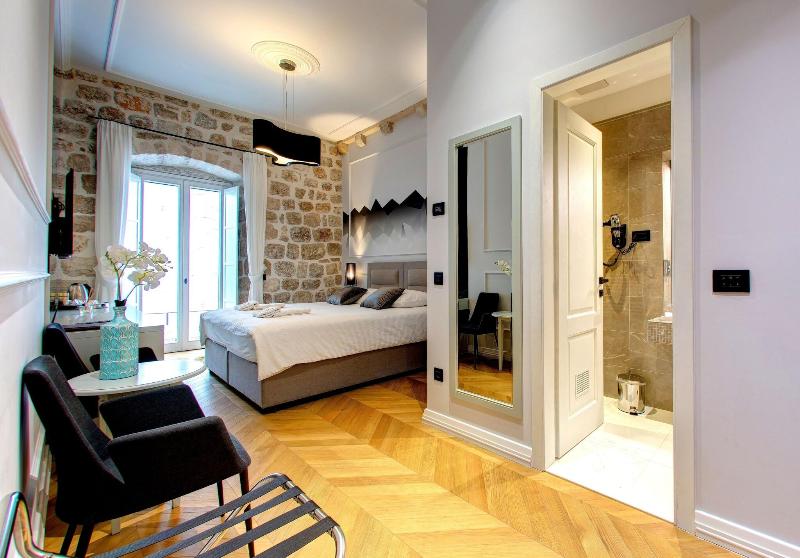 Guesthouse Forty Four image