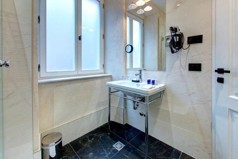 Guesthouse Forty Four image