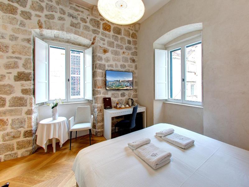 Guesthouse Forty Four image