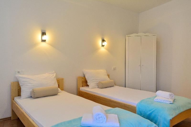 Golden B&B image