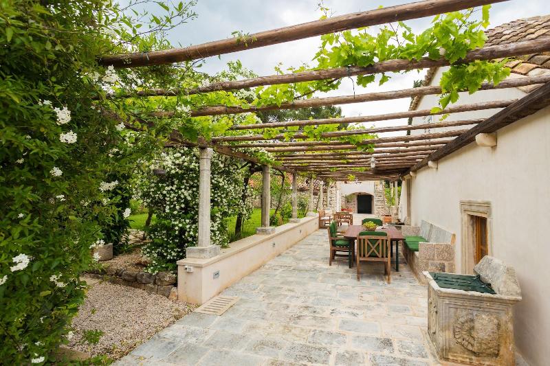 Villa Anica image