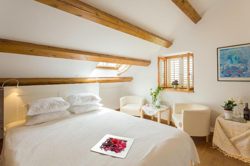 Villa Anica image