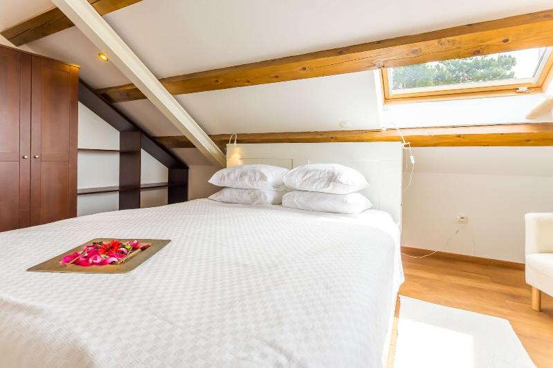 Villa Anica image