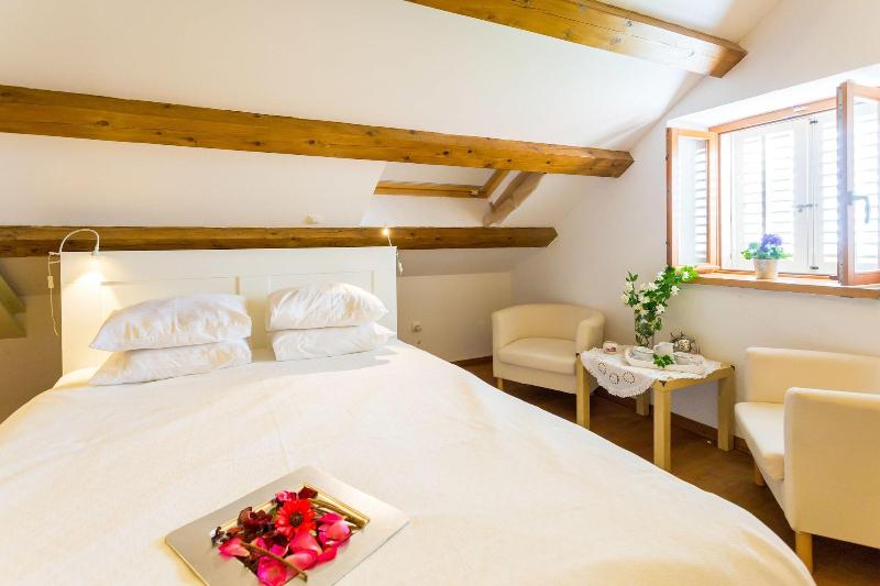 Villa Anica image