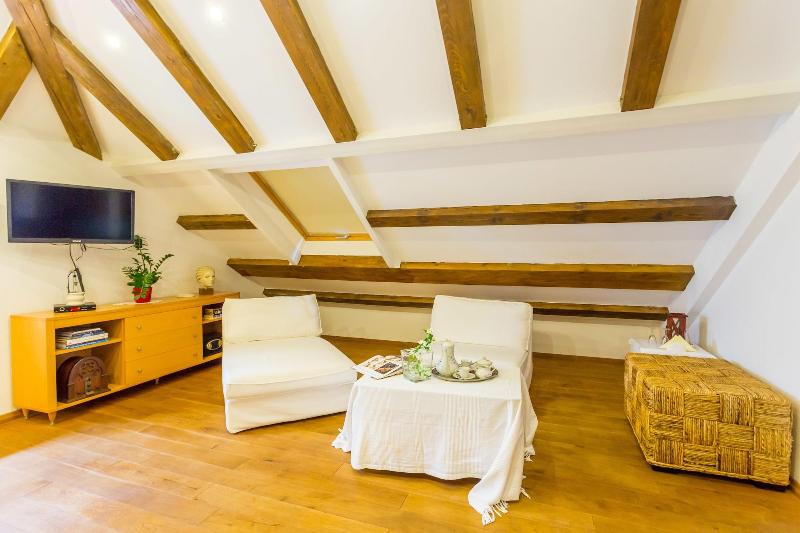 Villa Anica image
