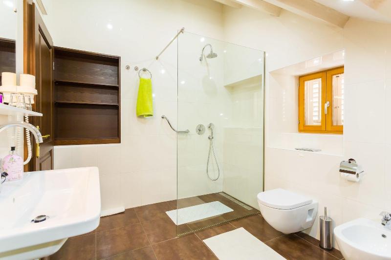 Villa Anica image