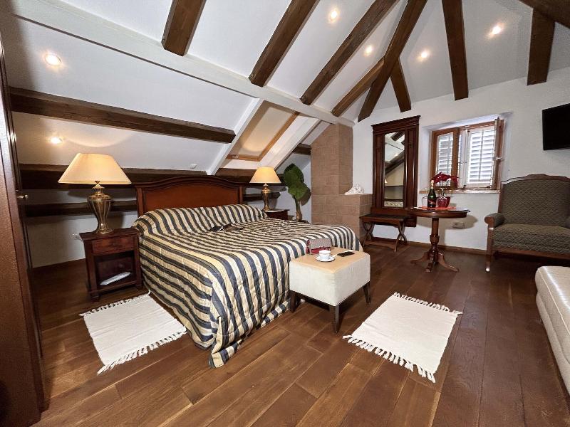 Villa Anica image