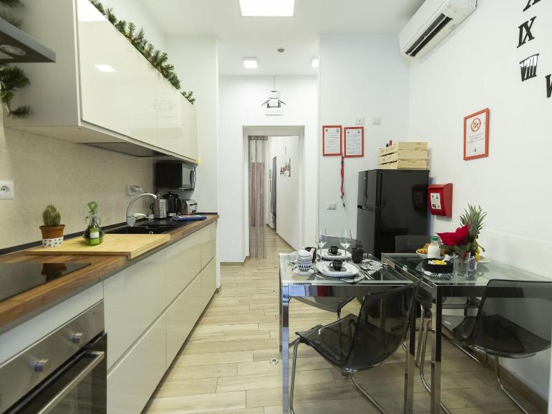 Flatinrome Trastevere Deluxe Rooms image
