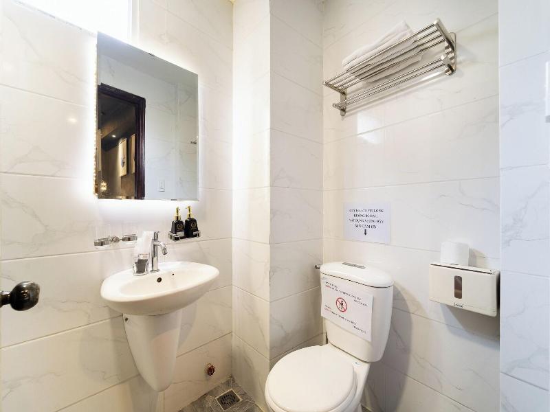 Happyhomes 28 Sai Gon Central Hotel image