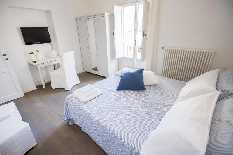 Azzurro B&B image