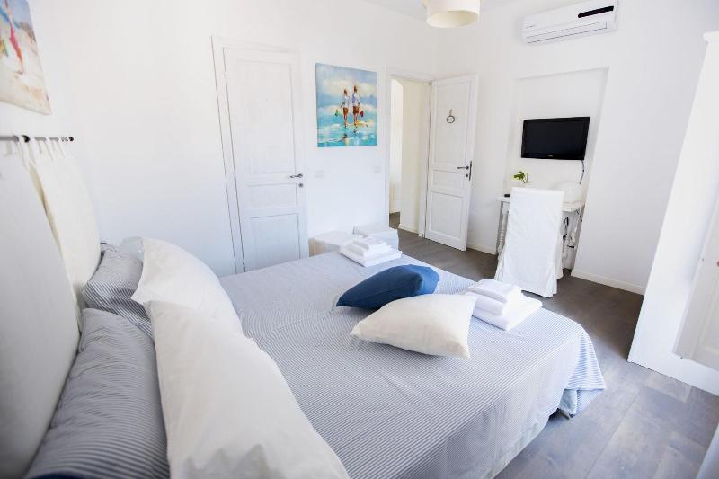 Azzurro B&B image