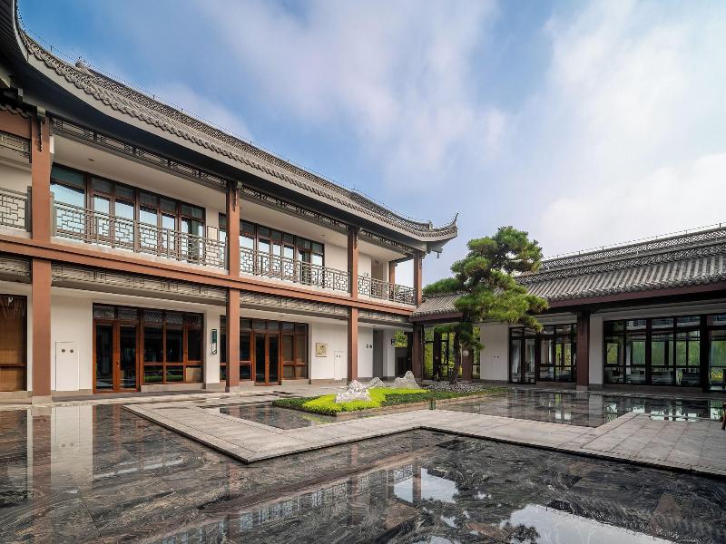 Seclusive Life Hot Spring Resort image