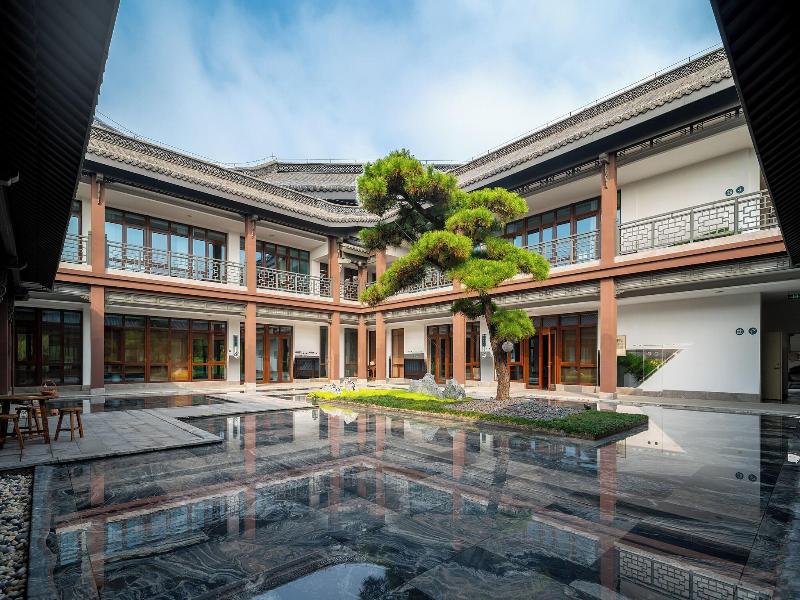 Seclusive Life Hot Spring Resort image