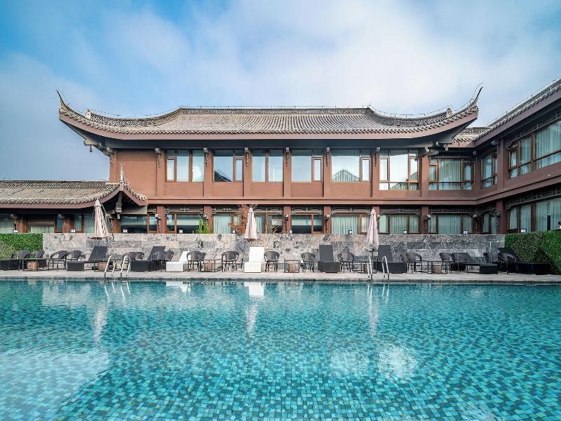 Seclusive Life Hot Spring Resort image