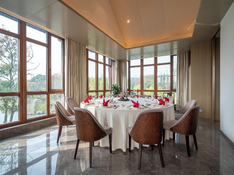 Seclusive Life Hot Spring Resort image