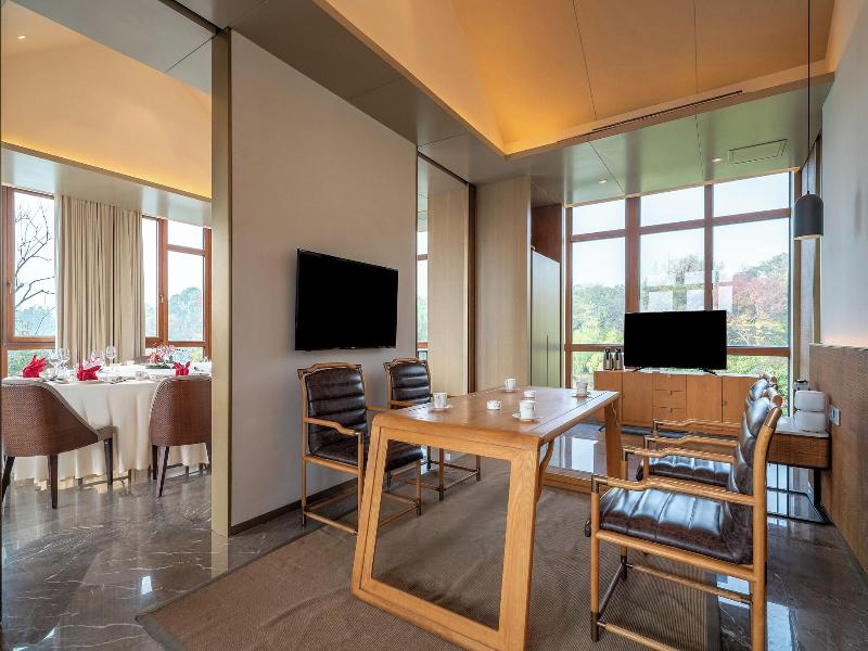 Seclusive Life Hot Spring Resort image