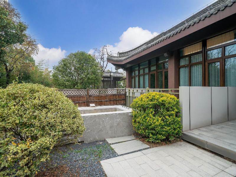 Seclusive Life Hot Spring Resort image
