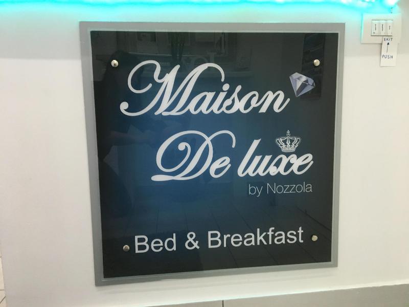 Maison De Luxe image