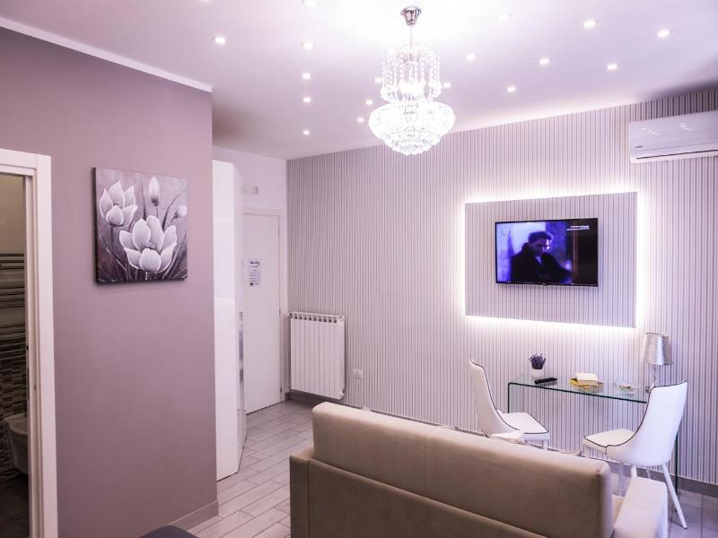 Maison De Luxe image