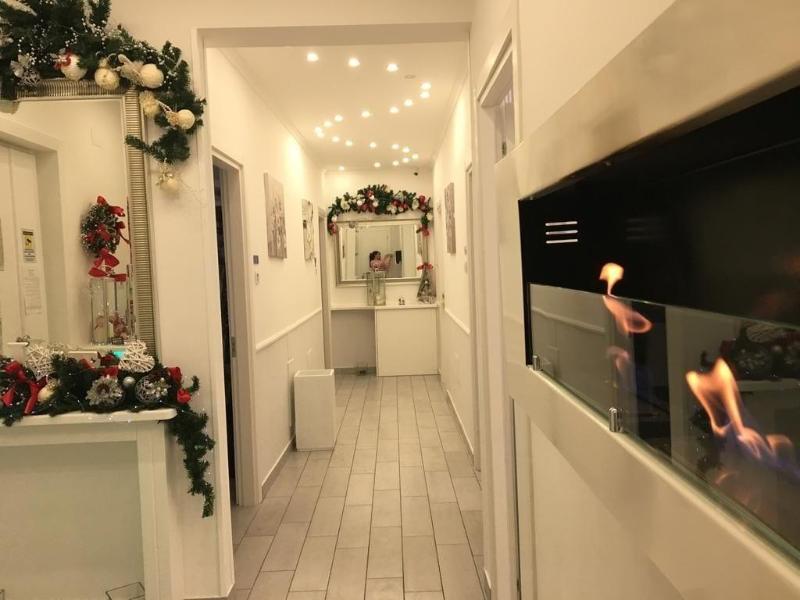 Maison De Luxe image