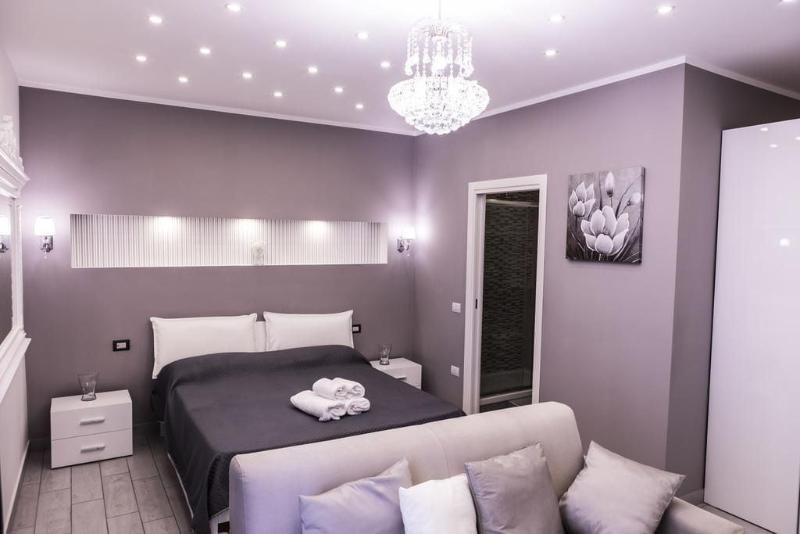 Maison De Luxe image