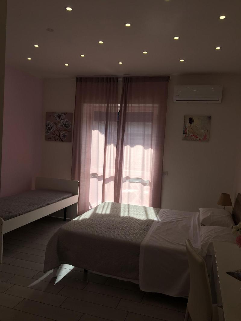Maison De Luxe image