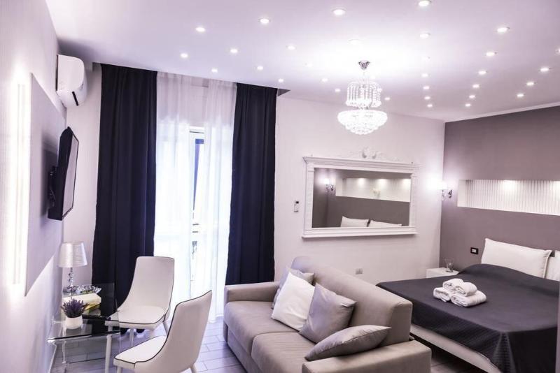 Maison De Luxe image